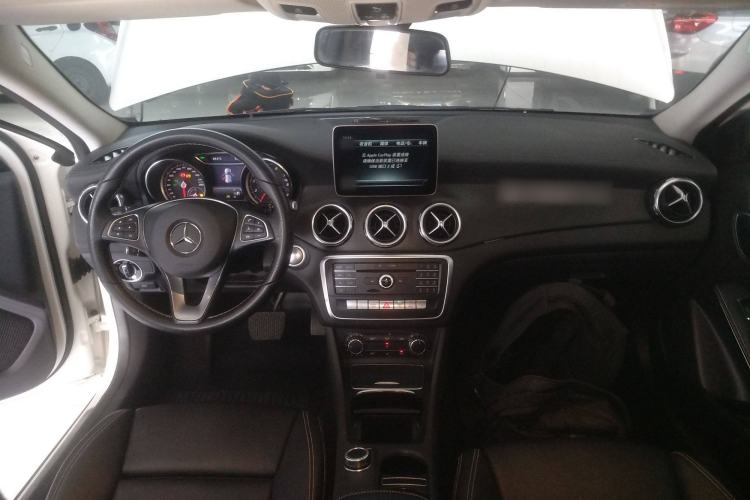 Used Mercedes-Benz GLA 2017 GLA 200 Fashion Model