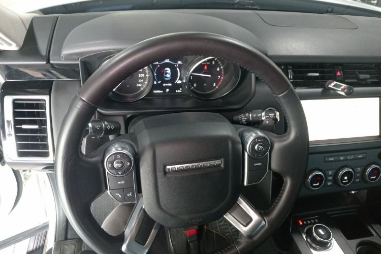 Used Land Rover Discovery 2018 2.0T SE