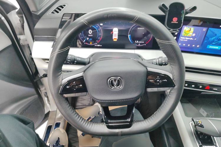 Used Changan CS75 PLUS 2023 3rd Generation 1.5T Automatic Prestige Model
