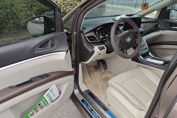 Used Buick GL8 2021 Land Cruiser Executive Class 652T Luxury Model