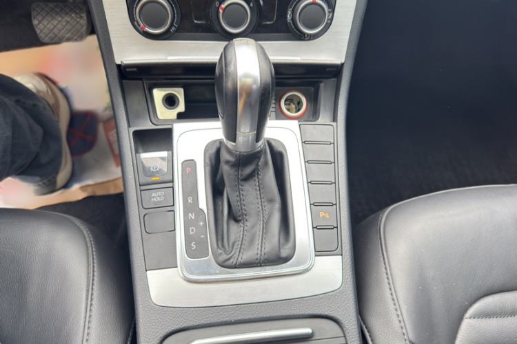 Used Volkswagen Magotan 2016 1.8TSI Smart Comfort Model
