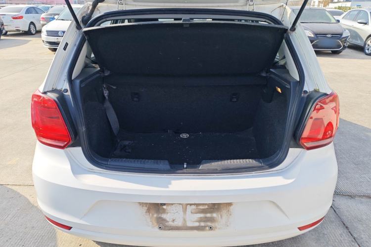 Used Volkswagen Polo 2016 1.4L Manual Fashion Model
