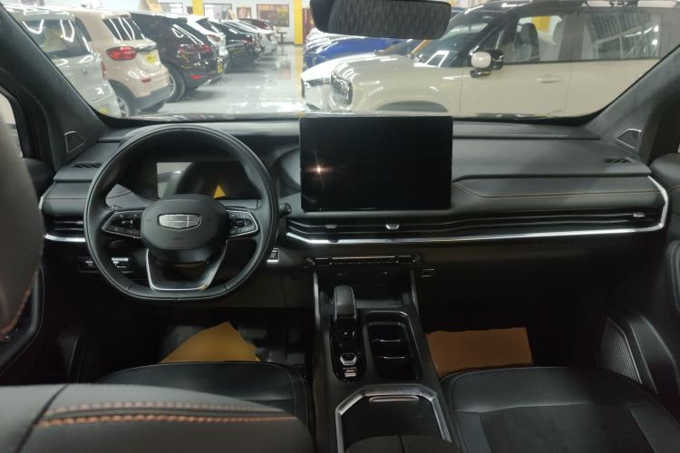 Used Geely Auto Haoyue L 2025 2.0T DCT Luxury Edition