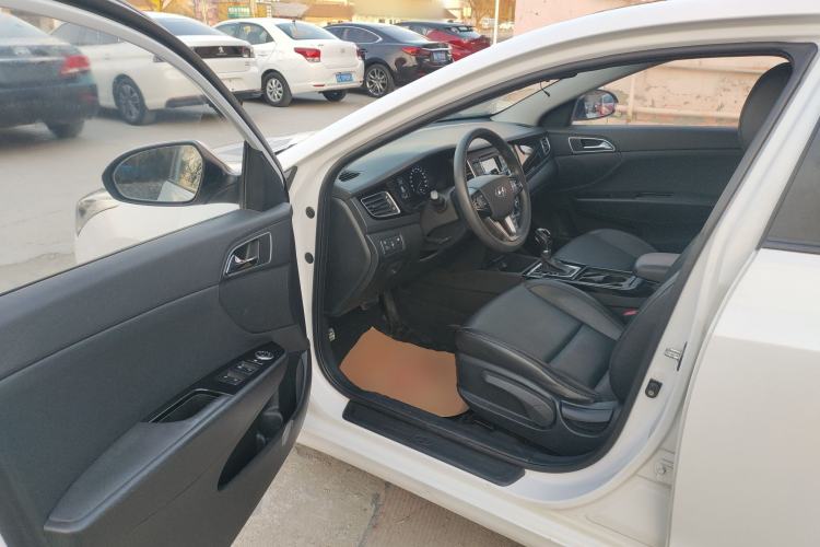 Used Hyundai Mistra 2014 1.8L Automatic Smart GLS