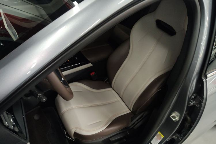 Used BYD Qin PLUS 2024 HONOR Edition DM-i 55KM Leading Model
