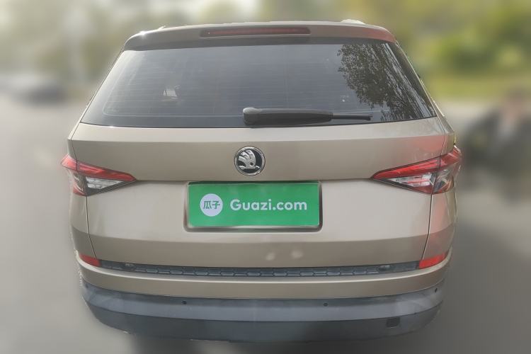 Used Skoda Kodiaq 2018 Facelifted TSI330 5-Seater Two-Wheel-Drive Comfort Edition
