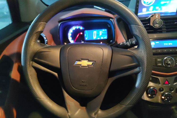 Used Chevrolet Trax 2016 1.4T Automatic Two-Wheel Drive Comfort Version with Sunroof
