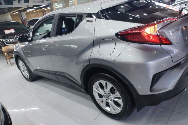 Used Toyota IZOA 2021 2.0L Yixing Version