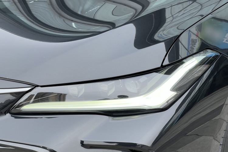 Used Toyota Avalon 2022 Dual-Engine 2.5L Luxury Edition