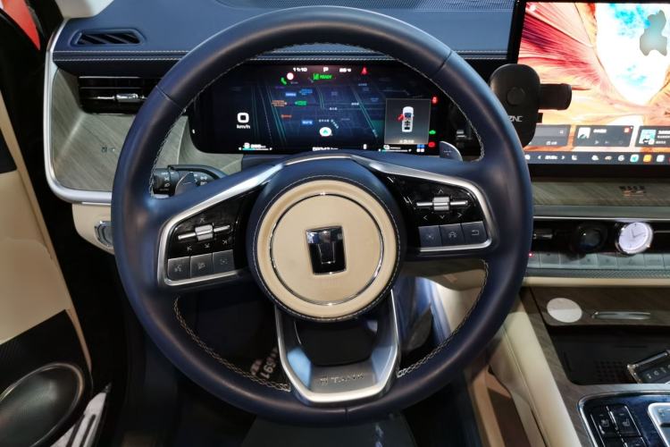 Used Tank 500 New Energy 2023 Hi4-T
