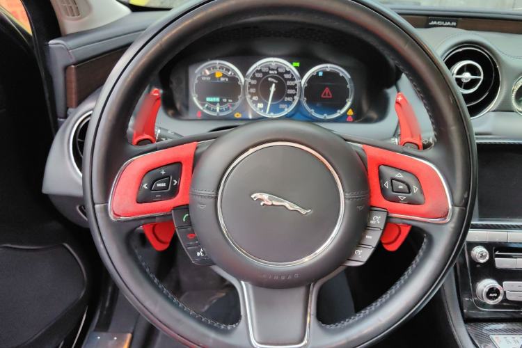 Used Jaguar XJ 2014 XJL 2.0T Two-Wheel-Drive Elegant Business Edition
