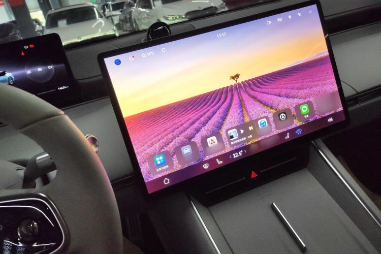 Used Hima Luxeed S7 2025 705 km Pro