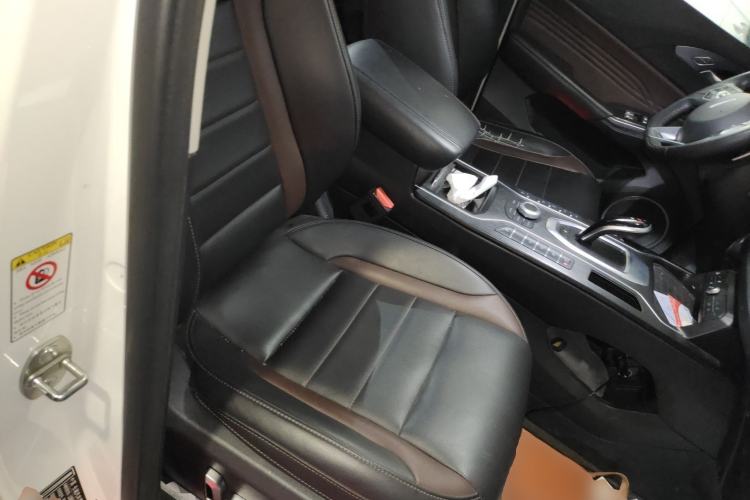 Used Wey VV5 2021 1.5T Two-Wheel Drive Smart Pioneer
