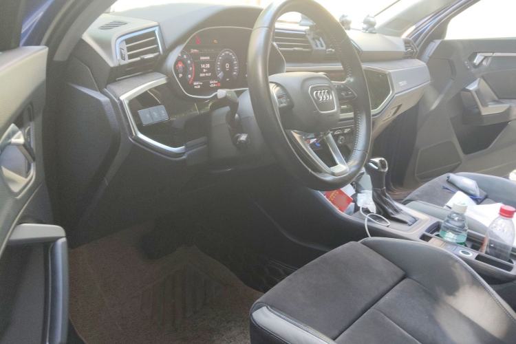 Used Audi Q3 2019 35 TFSI Advanced Dynamic Edition
