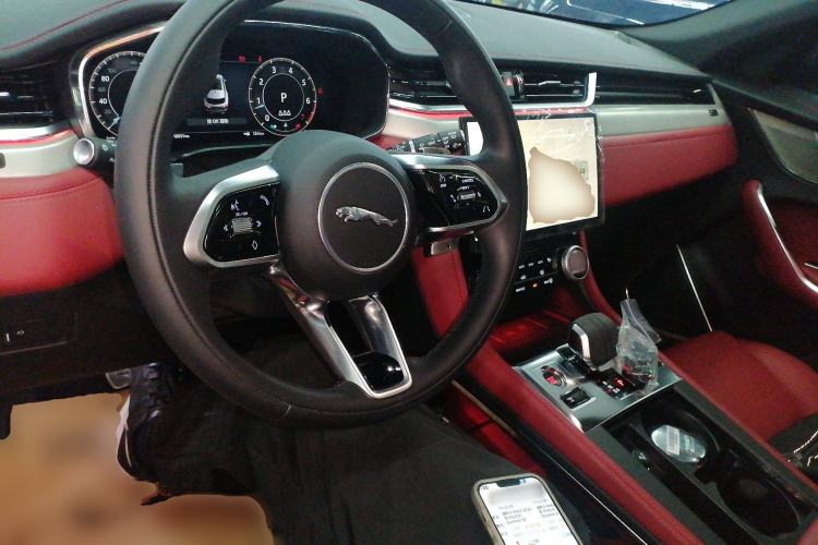 Used Jaguar F-PACE 2024 P250 R-Dynamic SE
