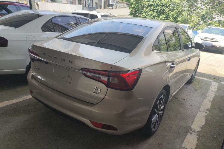 Used Roewe i5 2019 20T Automatic 4G Connected Supercharged Flagship Edition
