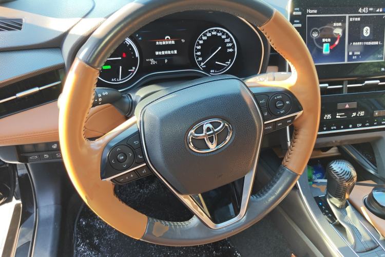 Used Toyota Avalon 2019 Dual-Engine 2.5L Limited Flagship Edition China VI Standard