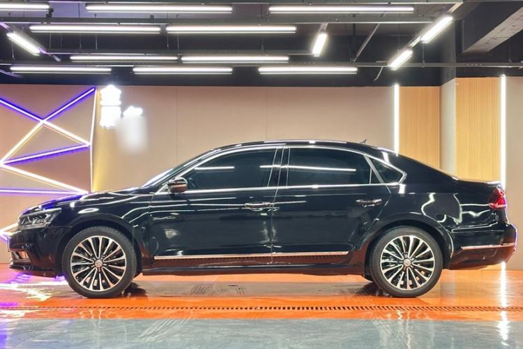 Used Volkswagen Passat 2017 330TSI DSG Prestige Edition
