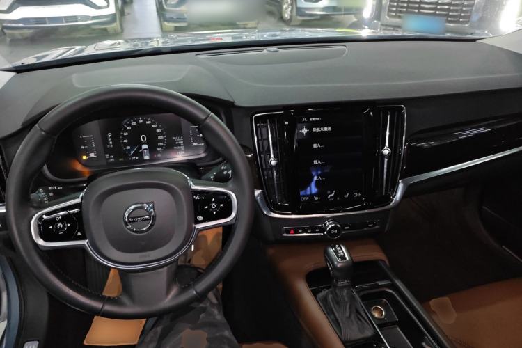 Used Volvo S90 2017 T4 Zhiyuan Edition