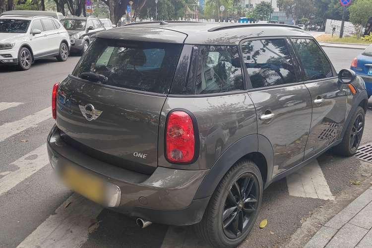 Used  Countryman 2011 1.6L ONE