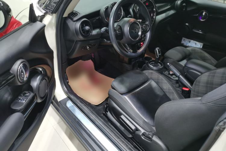 Used  MINI 2018 1.5T COOPER Classic Edition