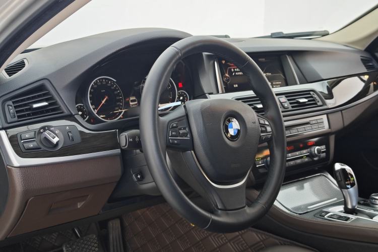 Used BMW 5 Series 2014 525Li Luxury Design Package
