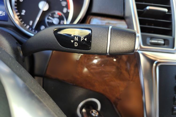 Used Mercedes-Benz M-Class 2014 ML 400 4MATIC Luxury Model
