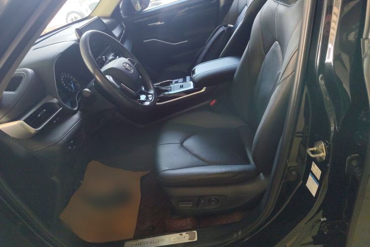 Used Toyota Highlander 2022 Dual-Engine 2.5L Four-Wheel Drive Prestige Version 7 Seats