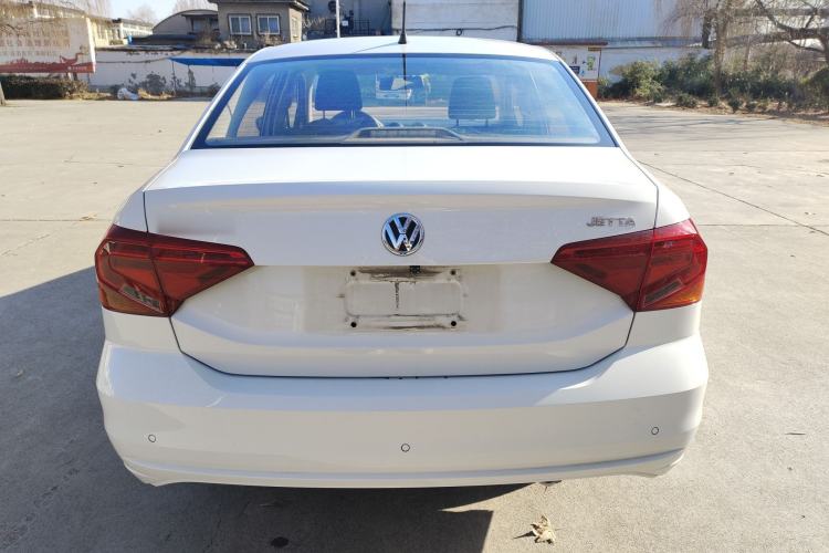 Used Volkswagen Jetta 2019 Dream Edition 1.4L Manual Fashion Version
