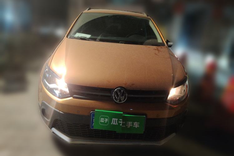 Used Volkswagen Polo 2016 1.6L Cross Polo Automatic
