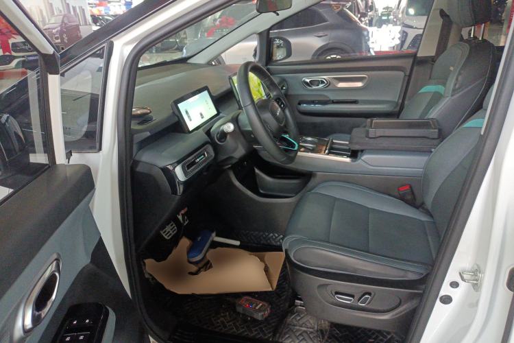 Used AION Y 2023 Younger Star Edition