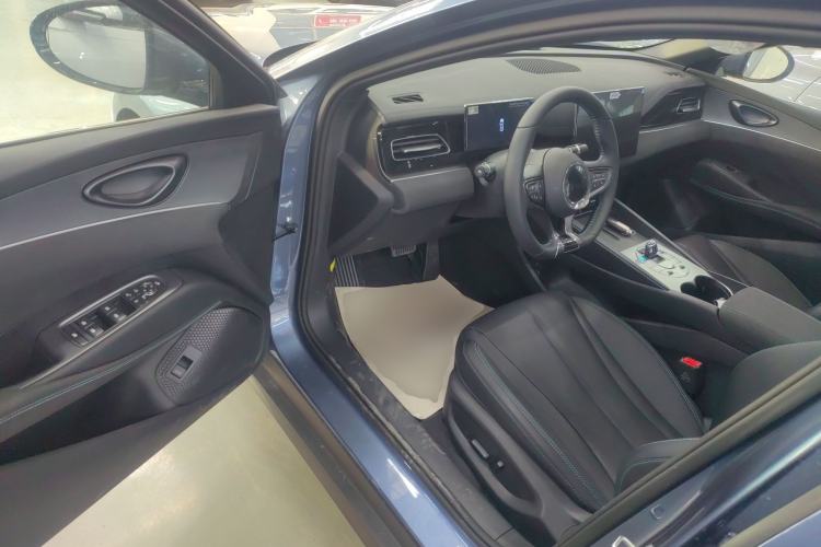 Used BYD Seal 06 New Energy 2024 DM-i 120KM Luxury Model
