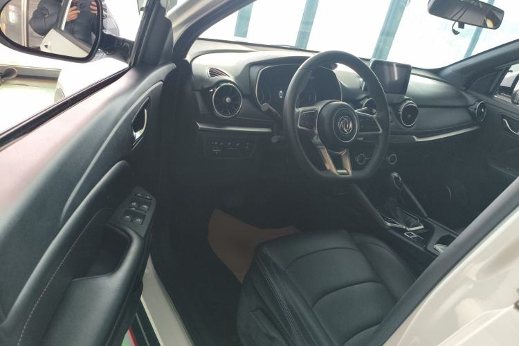 Used Dongfeng Fengon 500 2021 1.5L CVT Enjoyment Version