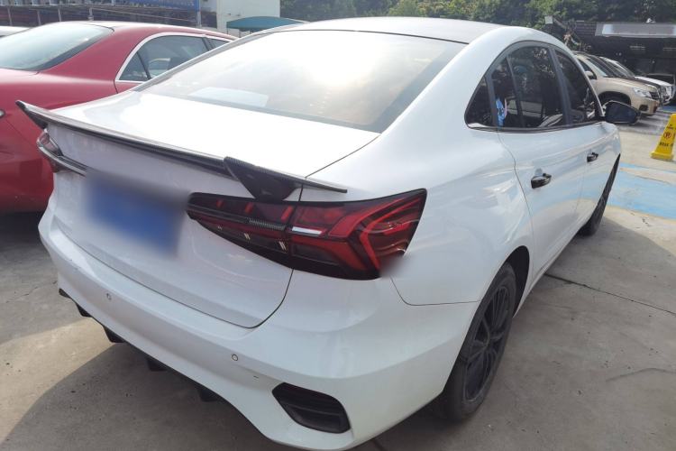 Used Roewe i5 2021 1.5L CVT Starry Edition
