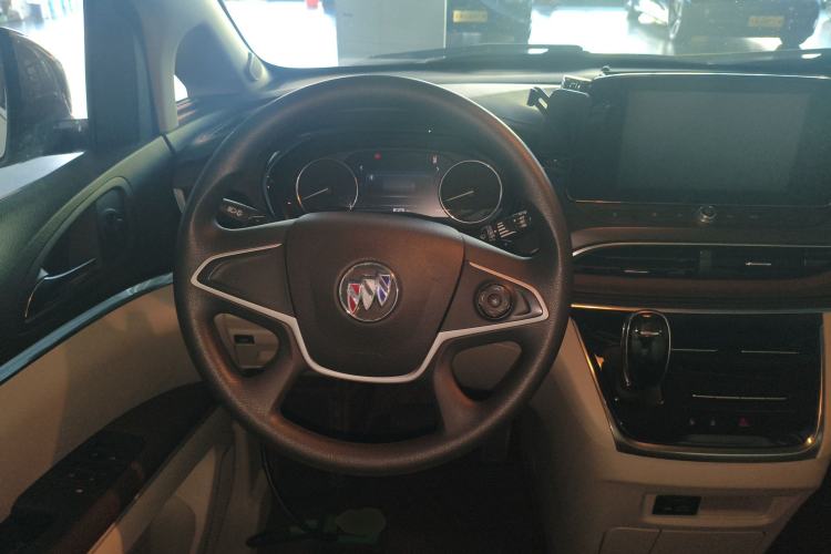 Used Buick GL8 2021 Land Cruiser Executive Class 652T Comfort Model
