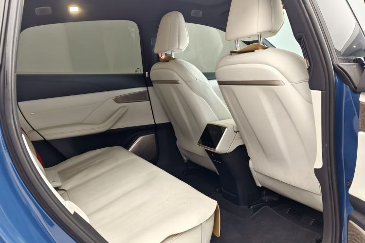 Used ONVO L60 2024 60 kWh All-Wheel Drive