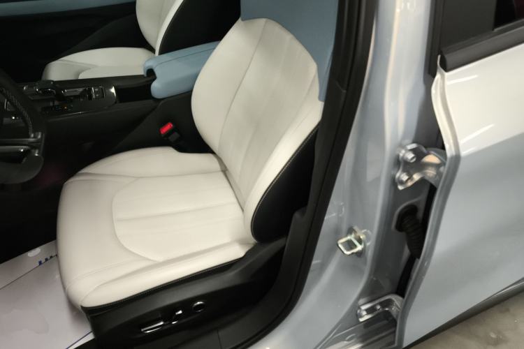 Used GAC Trumpchi EMPOW 2023 Shadow Leopard H Smart Hybrid Edition
