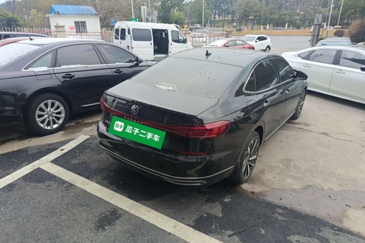 Used Volkswagen Passat 2022 330TSI Starry Luxury Edition – Exclusive Special Edition