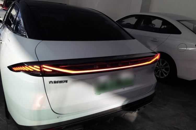 Used  L6 2023 125km Starship