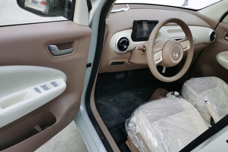 Used Wuling Hongguang MINIEV 2025 Four-Door Version Advanced Edition
