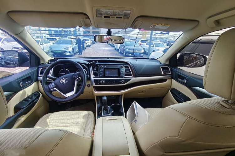 Used Toyota Highlander 2015 2.0T Two-Wheel Drive Elite Edition 5 Seats