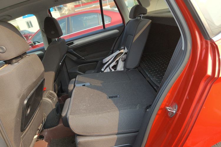 Used Volkswagen Golf Sportsvan 2016 230TSI Automatic Trend Edition
