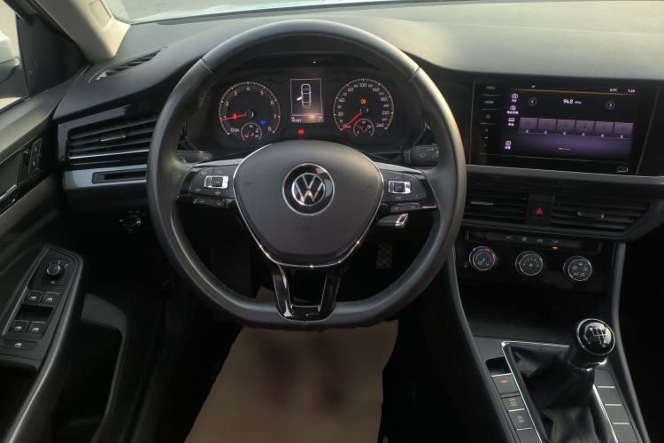 Used Volkswagen Bora 2021 1.5L Manual Comfort Smart Connect Edition
