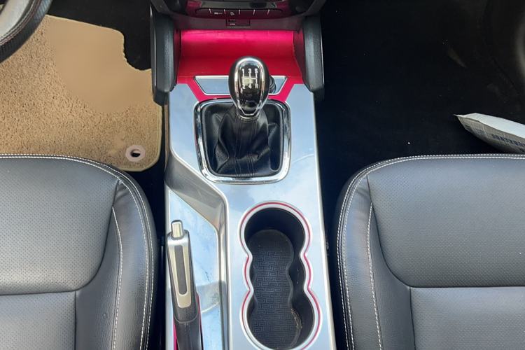 Used Geely Auto Vision X6 2016 1.8L Manual Luxury Model
