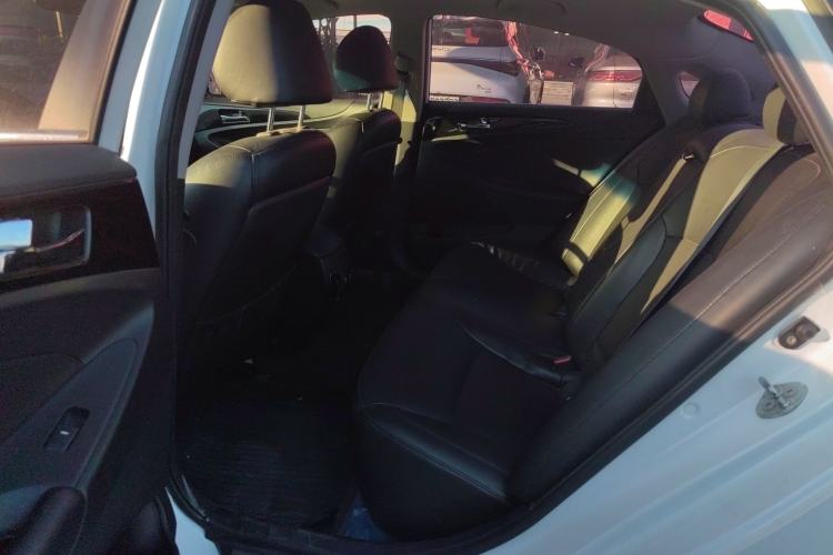 Used Hyundai Sonata 2014 2.0L Automatic Luxury Edition
