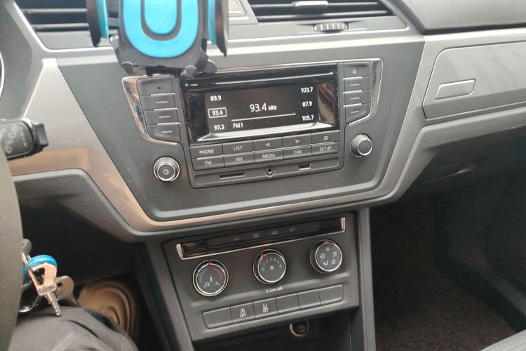 Used Volkswagen Touran 2016 Volkswagen Touran L 280TSI Manual Trend Edition
