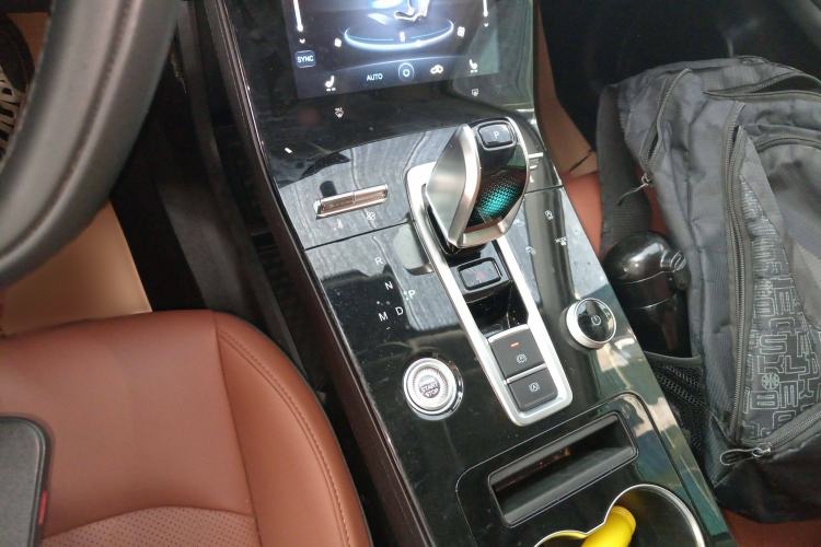 Used Chery Tiggo 8 PLUS 2022 290TGDI DCT Luxury Edition
