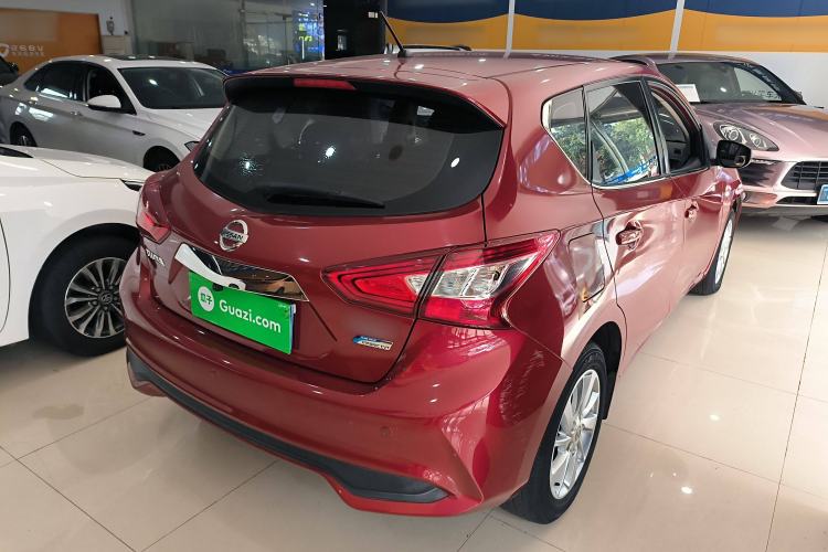 Used Nissan Tiida 2016 1.6L CVT Cool Dynamic Edition
