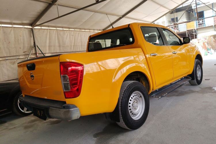 Used Nissan Navara 2019 2.5L Manual Two-Wheel Drive Comfort Version China VI QR25
