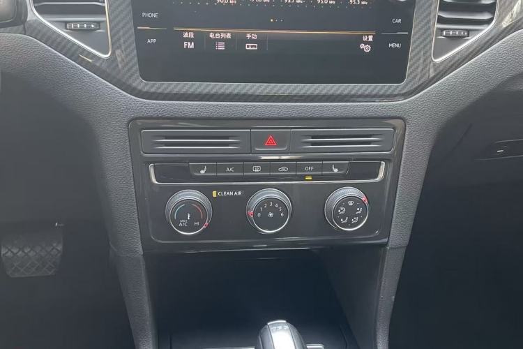 Used Volkswagen Golf Sportsvan 2018 230TSI Automatic Luxury Model